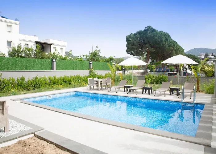 Bd4108 Two Bedroomed Withpool Inbodrumyalikavak * Бодрум