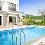 Bd4108 Two Bedroomed Withpool Inbodrumyalikavak ボドルム